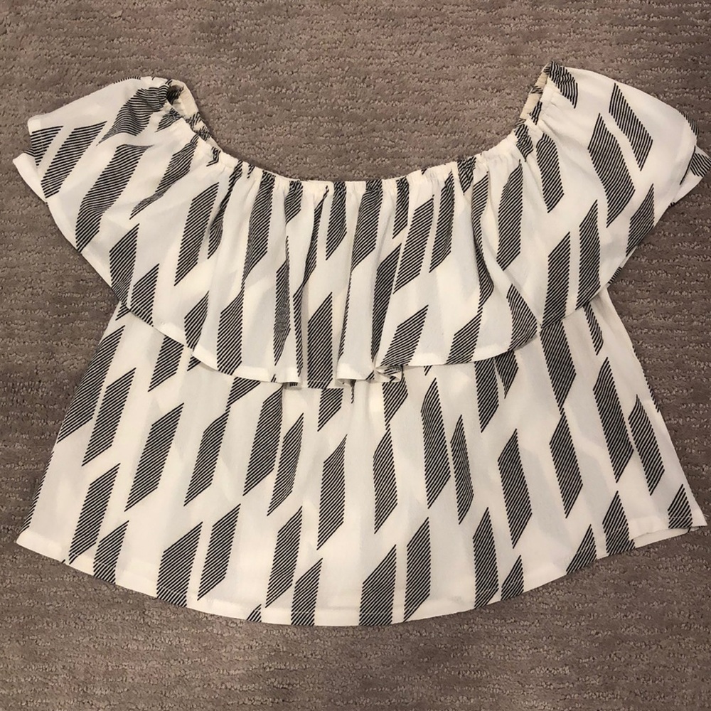 Off the Shoulder Cropped Blouse